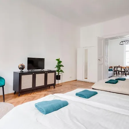 Center Premium Апартаменты