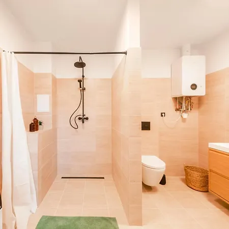 Center Premium Апартаменты *